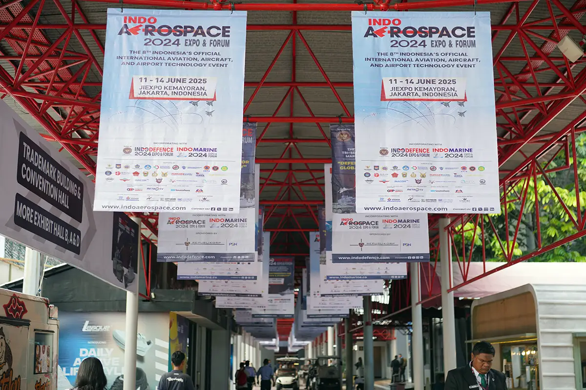 Outdoor event branding and maritime exhibition promotion